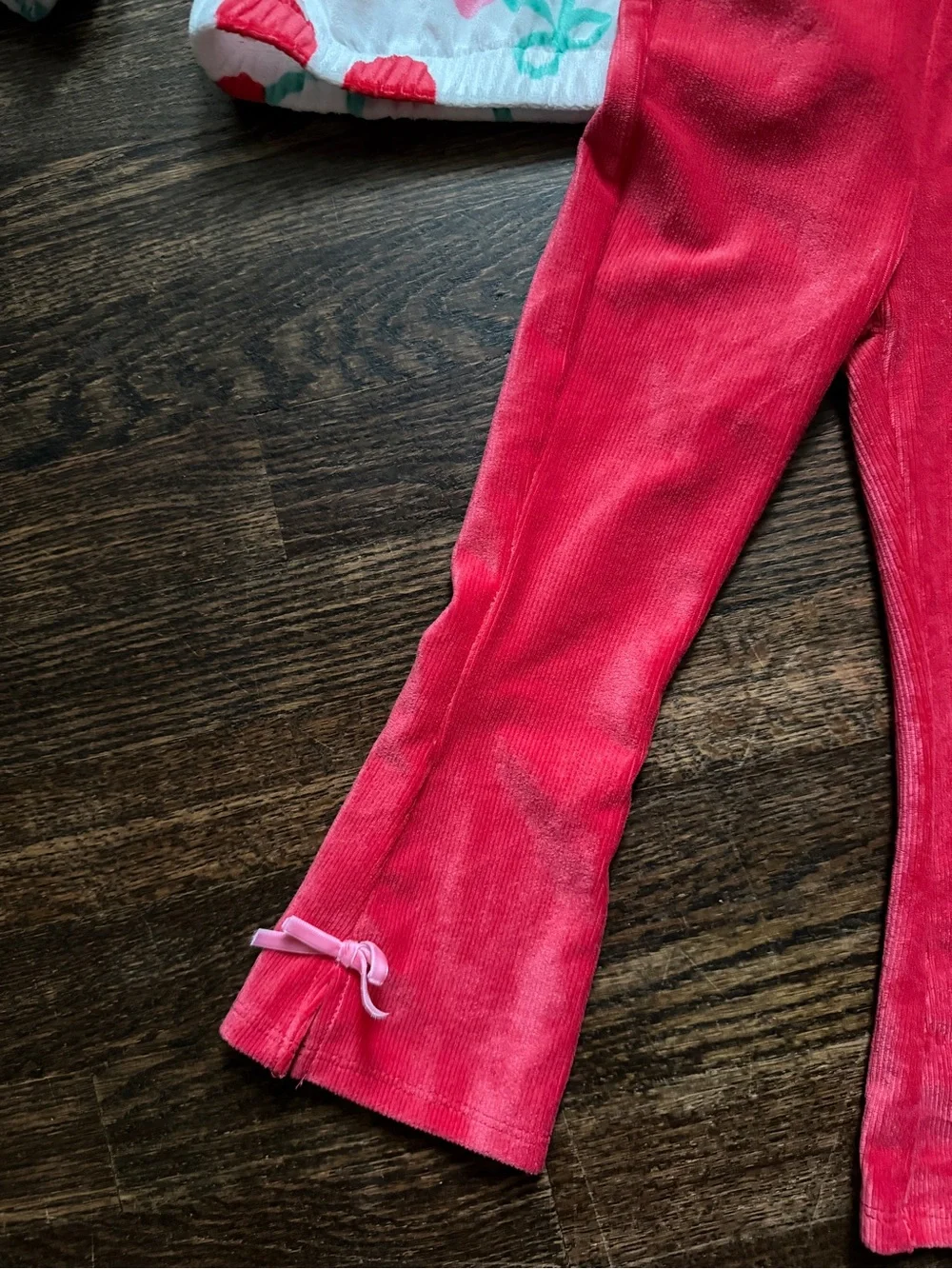 Disney Minnie Mouse Toddler Girls' Velour Cherry Print Set